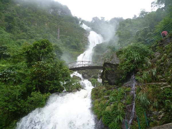 Thác Bạc – Một trong những ngọn thác đẹp nhất Việt Nam - Cảnh đẹp Sapa