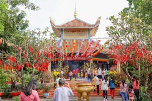 Lễ chùa đầu năm - nét đẹp văn hóa của người Việt Nam