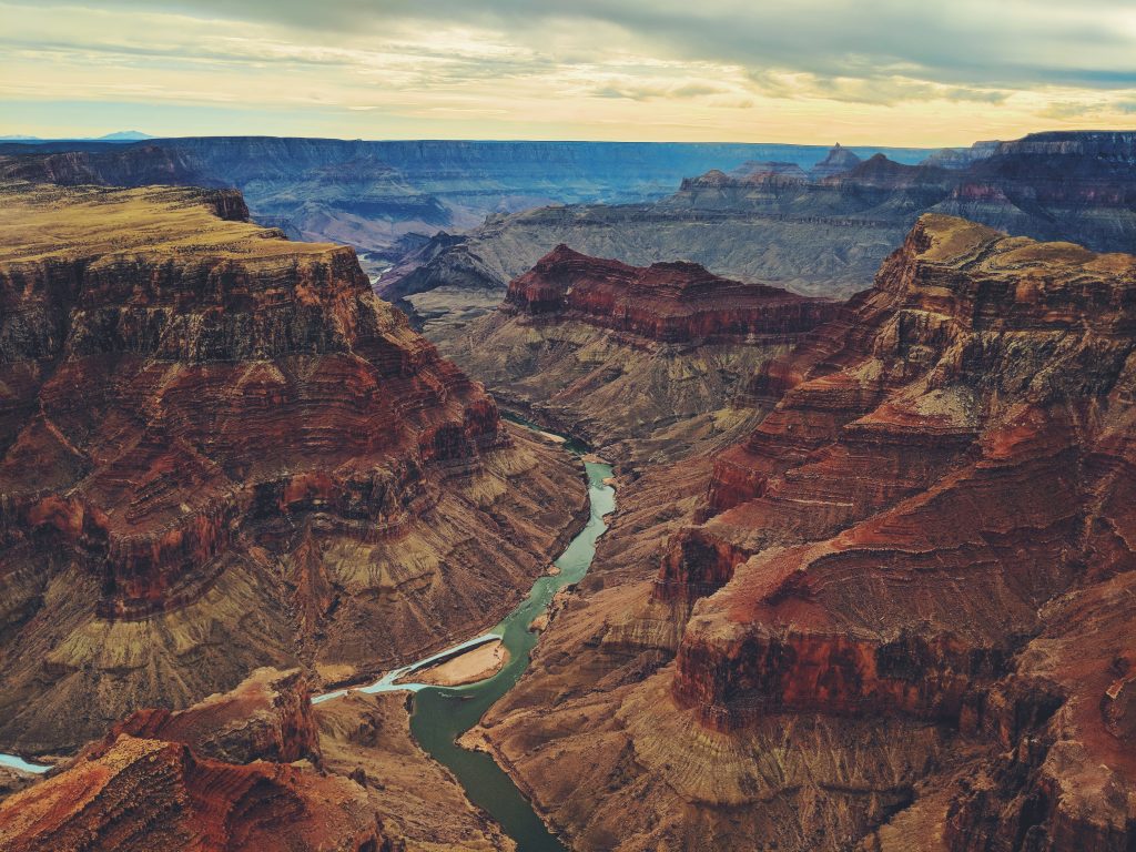Du lịch tại hẻm húi Grand Canyon - Đệ nhất kỳ quan thiên nhiê của nhân loại