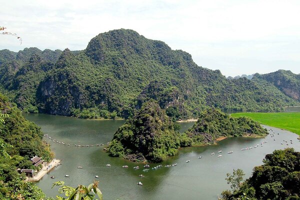 Quần thể danh thắng Tràng An