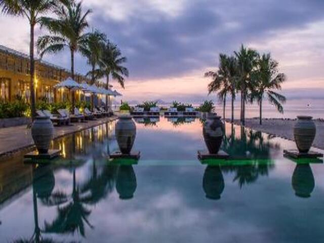 Bể bơi tại Mia Resort Nha Trang - Thiên đường nghỉ dưỡng