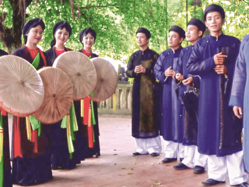 Quan họ truyền tải tinh thần tương thân tương ái, gắn kết tình làng nghĩa xóm.
