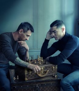 Ronaldo và Messi chơi cờ vua